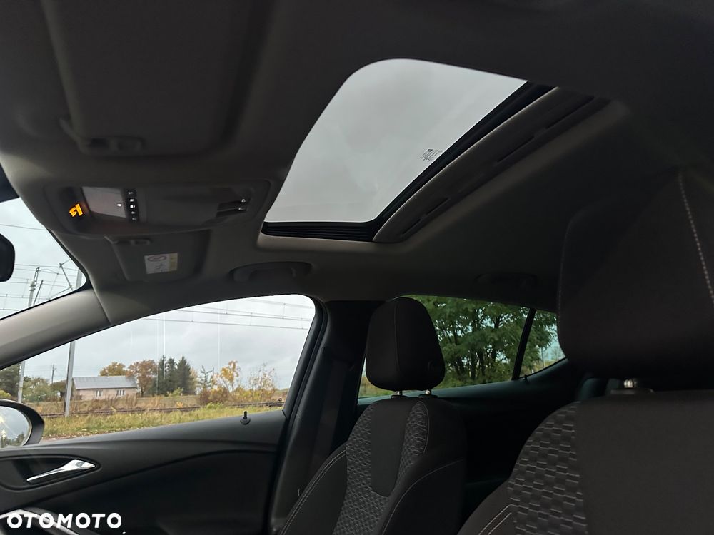 Opel Astra 1.4 Turbo Innovation - 15