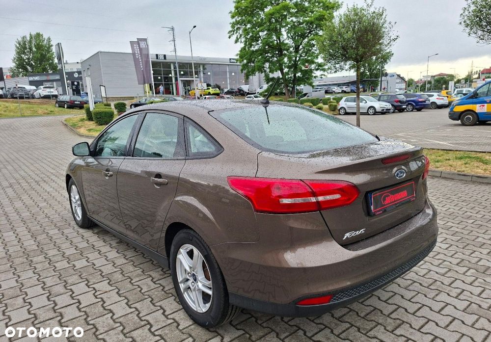 Ford Focus - 10