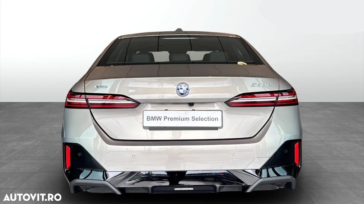 BMW Seria 5 530e xDrive AT PHEV - 4