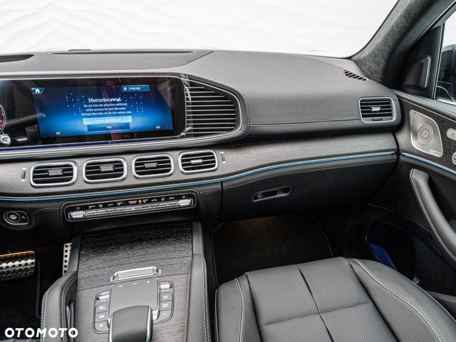 Mercedes-Benz GLS - 12
