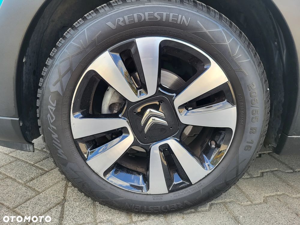 Citroën C3 1.2 PureTech Shine - 10