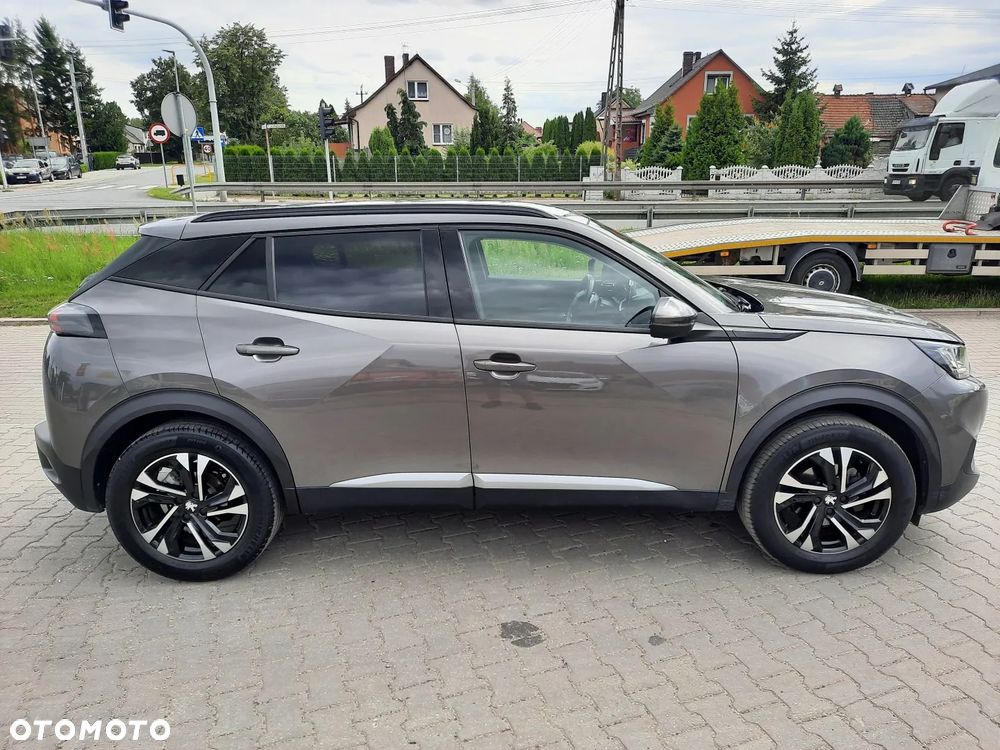 Peugeot 2008 1.2 Pure Tech GPF Allure S&S EAT6 - 5
