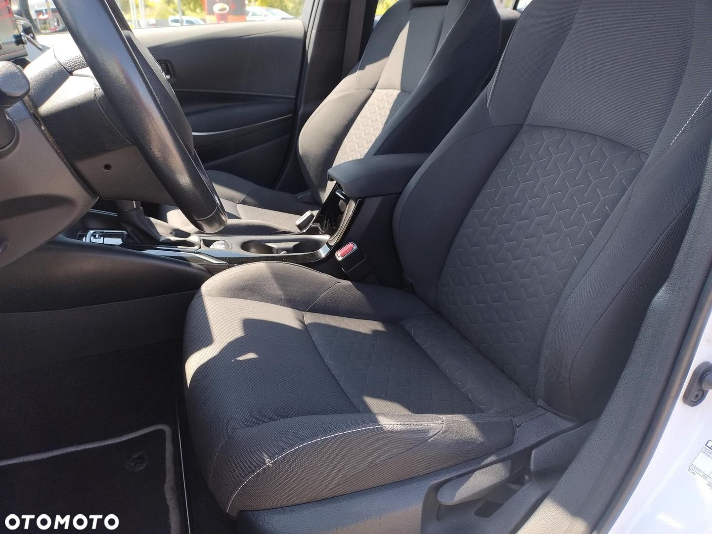 Toyota Corolla - 15