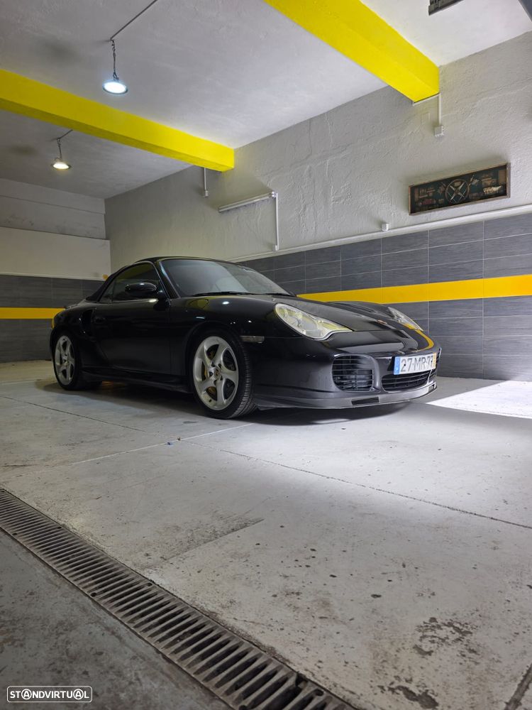 Porsche 911 Série F - 13