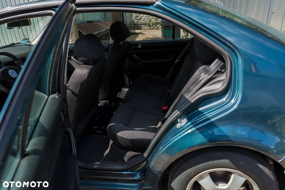 Volkswagen Bora 1.6 Basis - 14