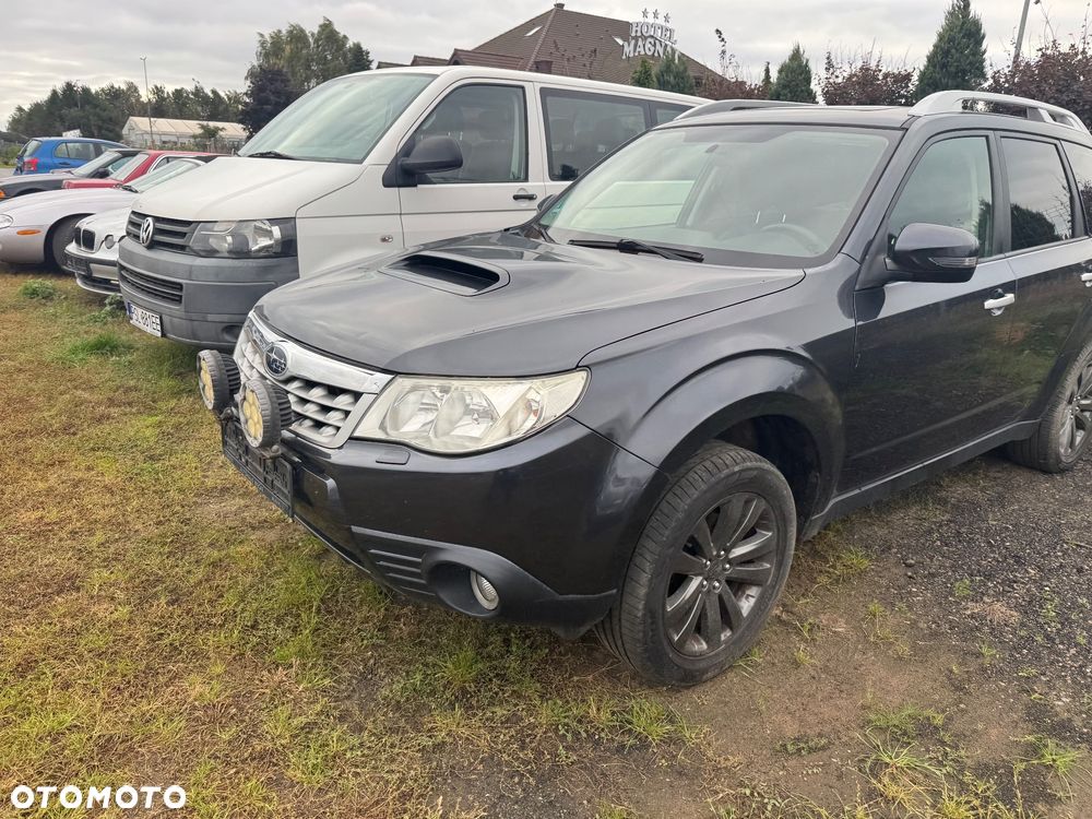 Subaru Forester 2.0D Active Deep Green Pearl - 18