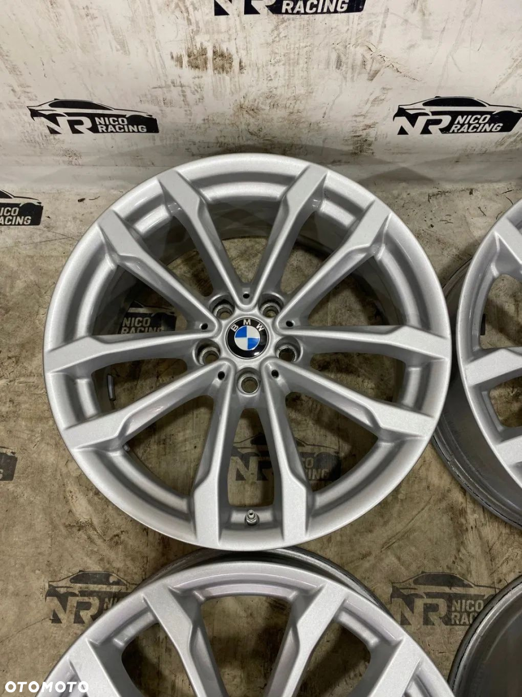 FELGI ALUMINIOWE 19 7,5 BMW 6877325 IDEALNE - 2