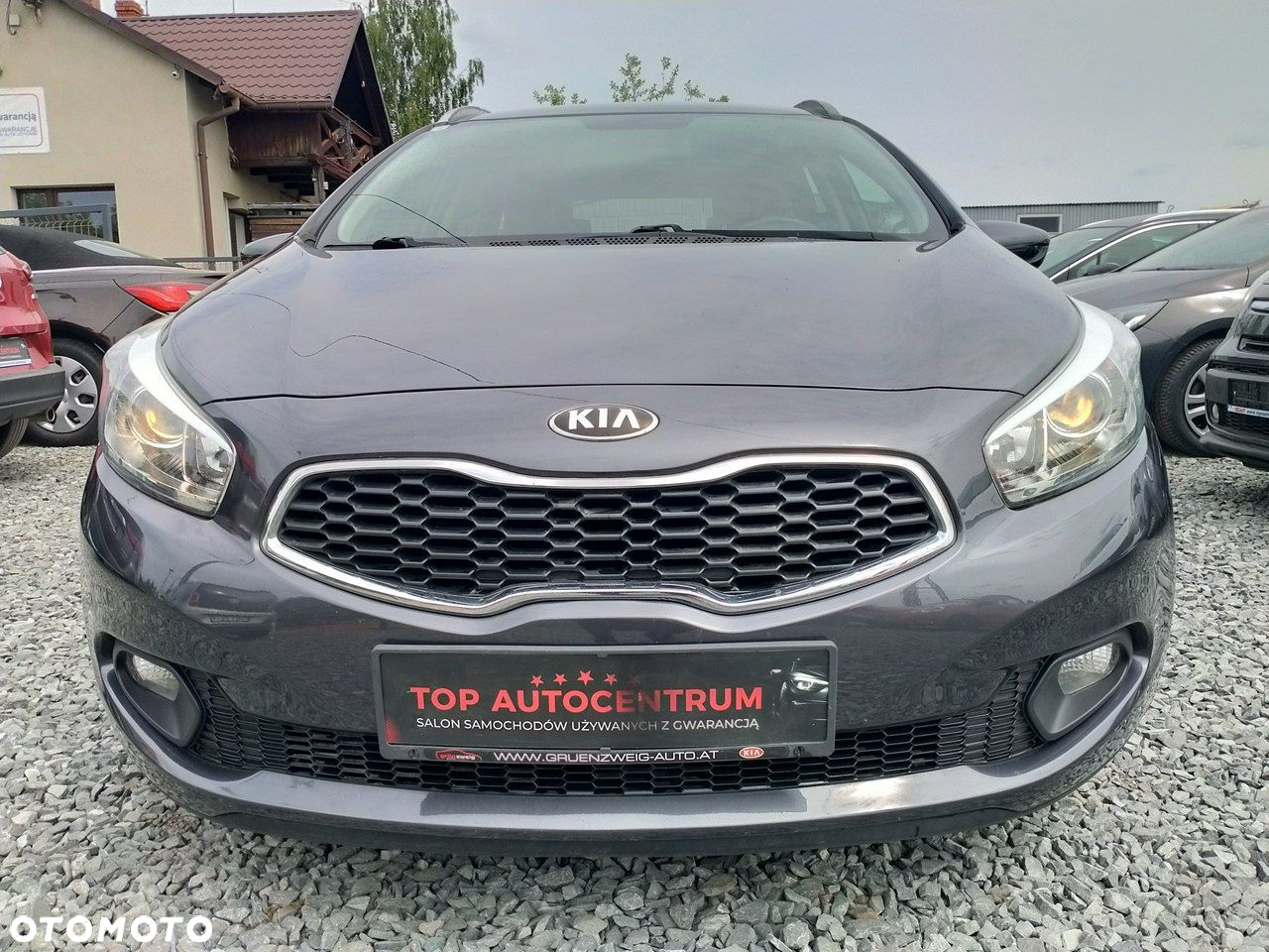 Kia Ceed - 9