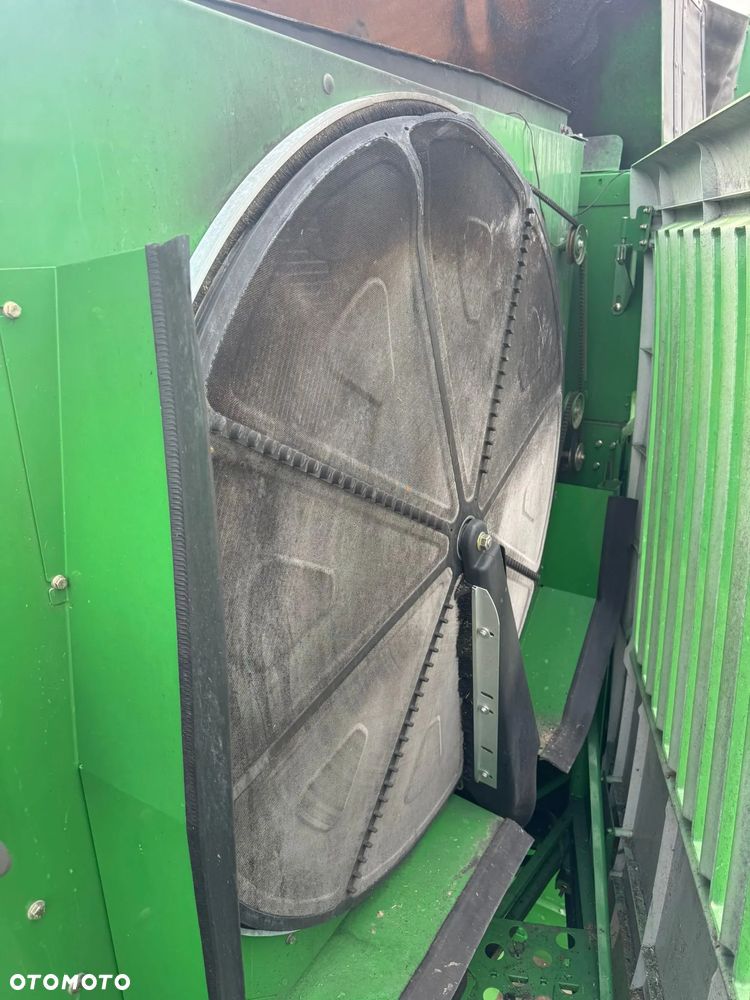 John Deere T670 - 25