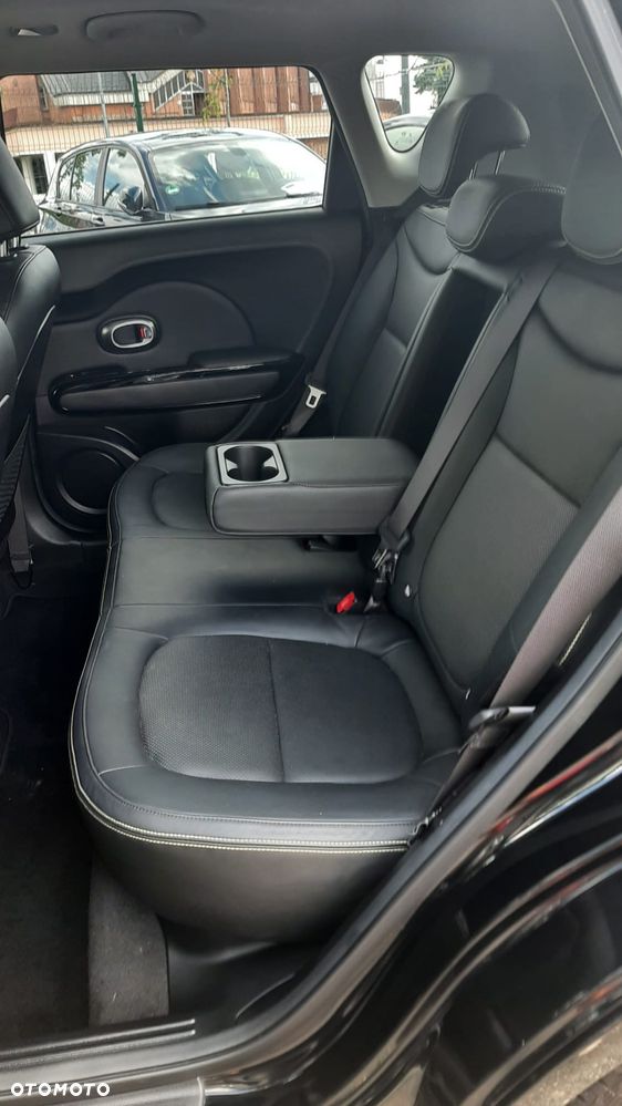Kia Soul 1.6 CRDI L Business Line - 21