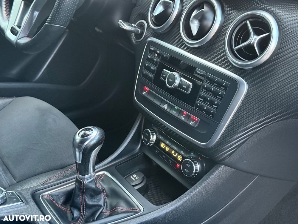Mercedes-Benz A 200 CDI BlueEfficiency AMG Sport - 14
