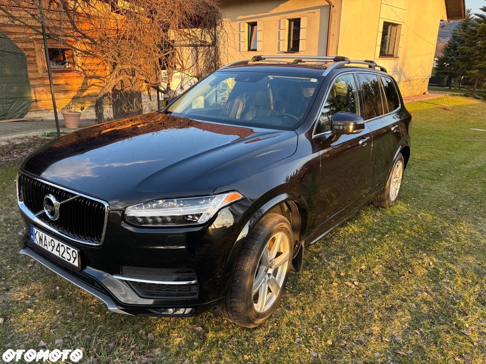 Volvo XC 90 - 1