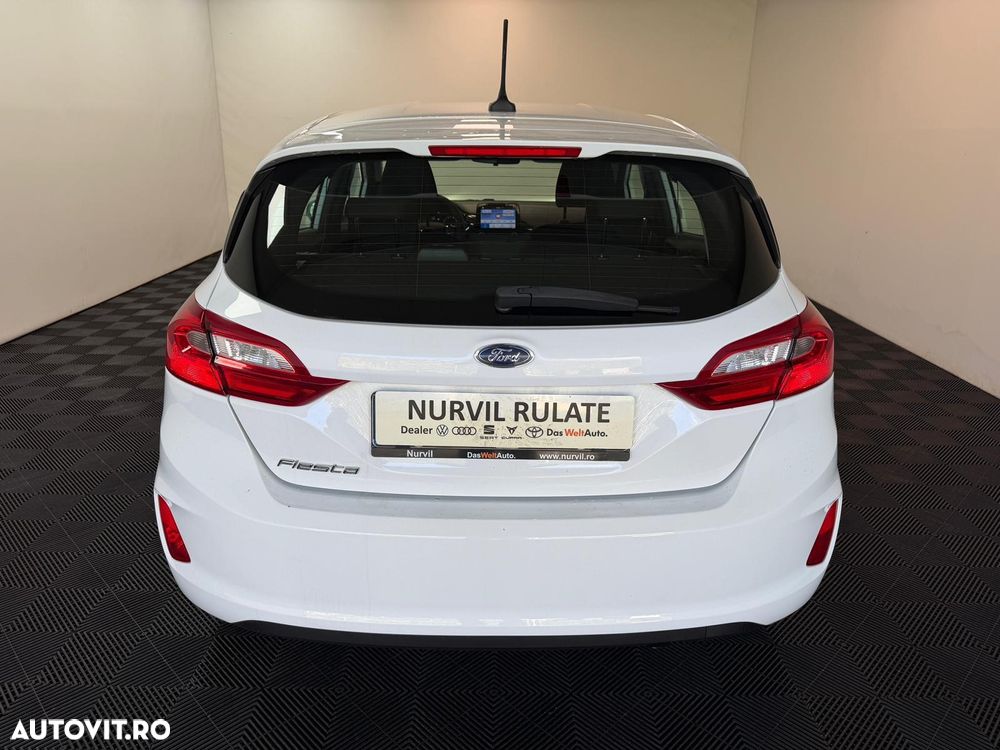 Ford Fiesta 1.1 Trend - 14