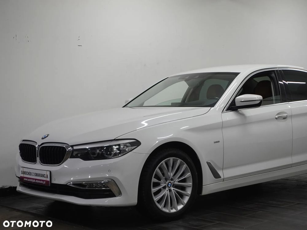 BMW Seria 5 520d xDrive Luxury Line - 14
