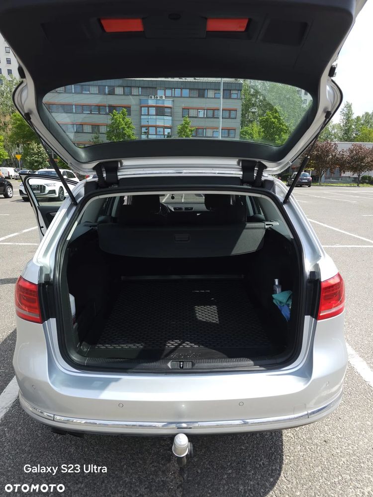 Volkswagen Passat 2.0 TDI Comfortline DSG - 24