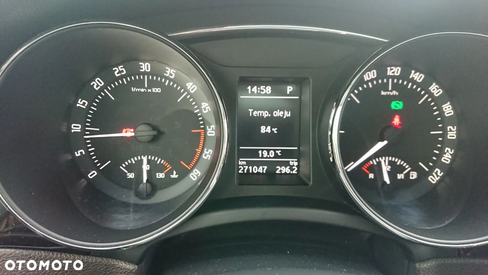 Skoda Superb 2.0 TDI 4x4 L&K DSG - 22