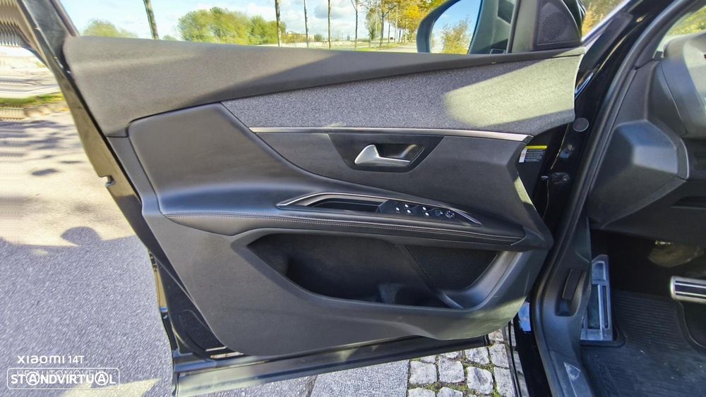 Peugeot 5008 1.5 BlueHDi GT Line EAT8 - 27