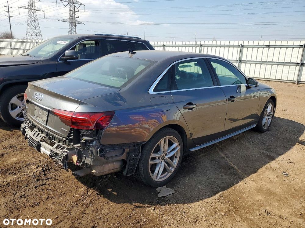 Audi A4 Limousine - 5