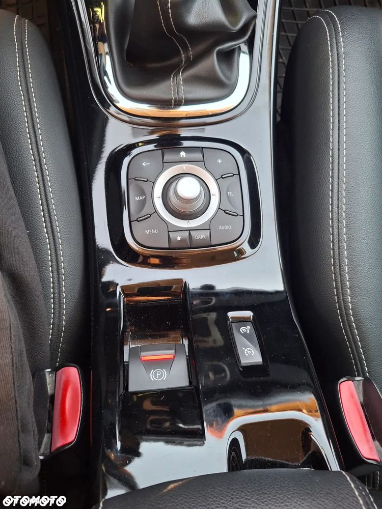 Renault Megane 1.6 dCi Energy Bose - 14