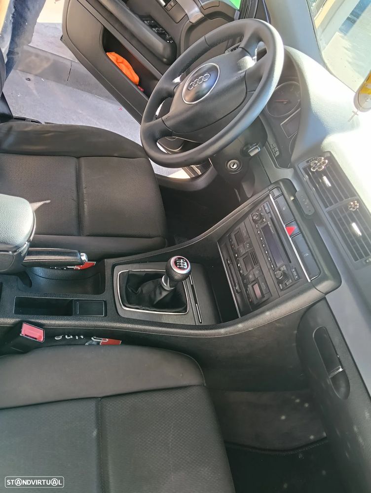 Audi A4 Avant 1.9 TDI - 14