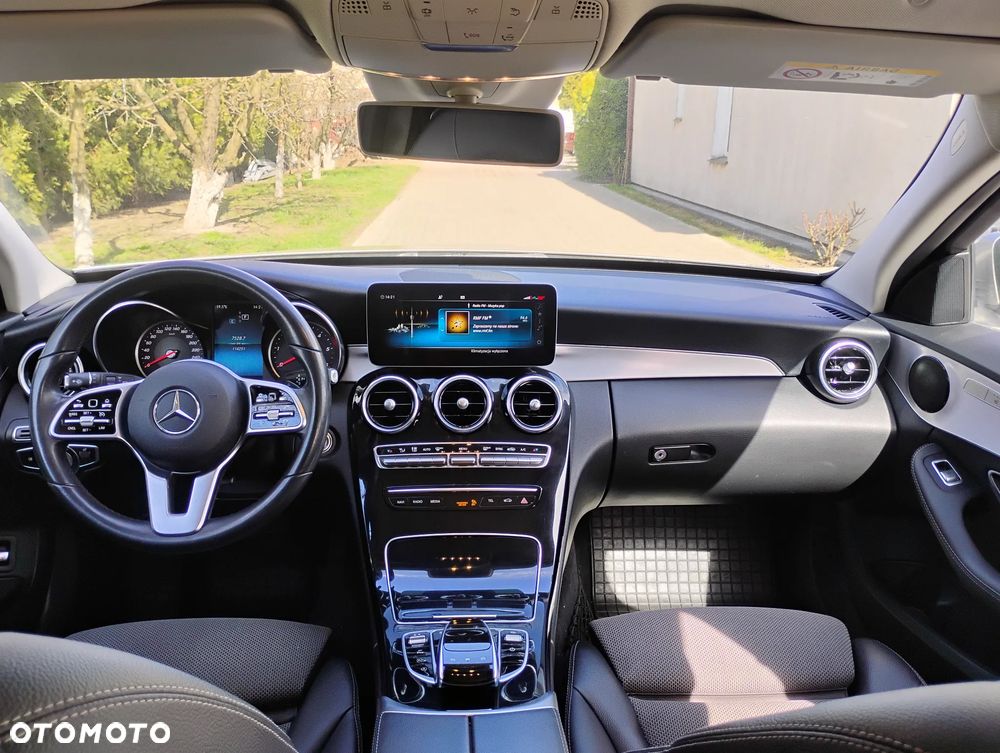 Mercedes-Benz Klasa C 220 d 4Matic 9G-TRONIC Avantgarde - 18