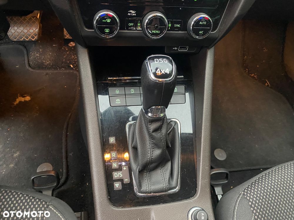 Skoda Octavia 2.0 TDI 4x4 DSG Scout - 9