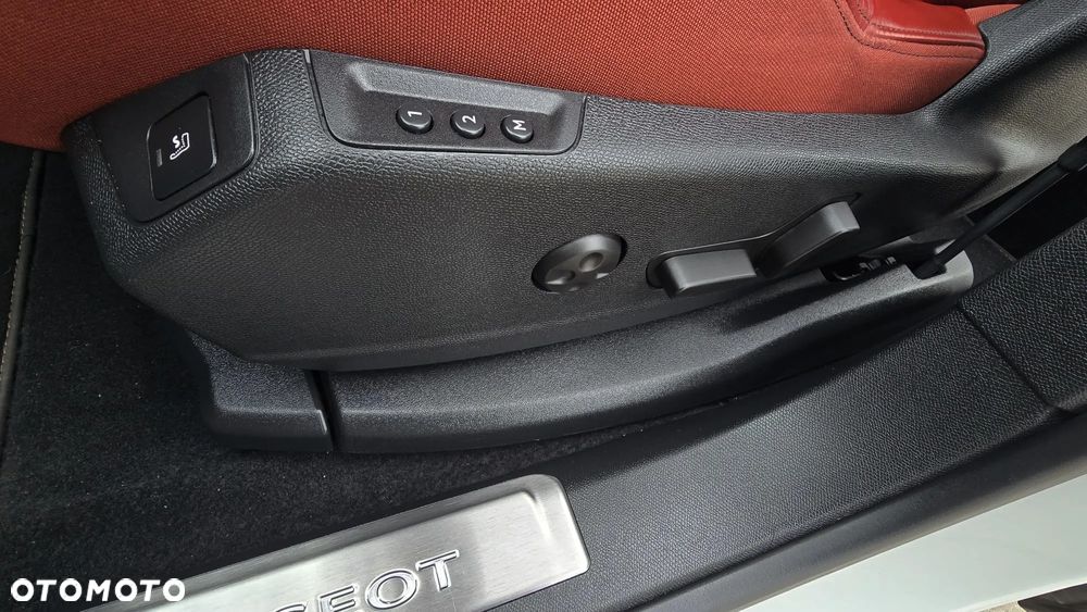 Peugeot 3008 225 e-EAT8 GT Pack - 5