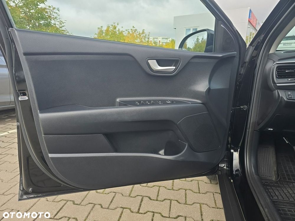 Kia Stonic - 10