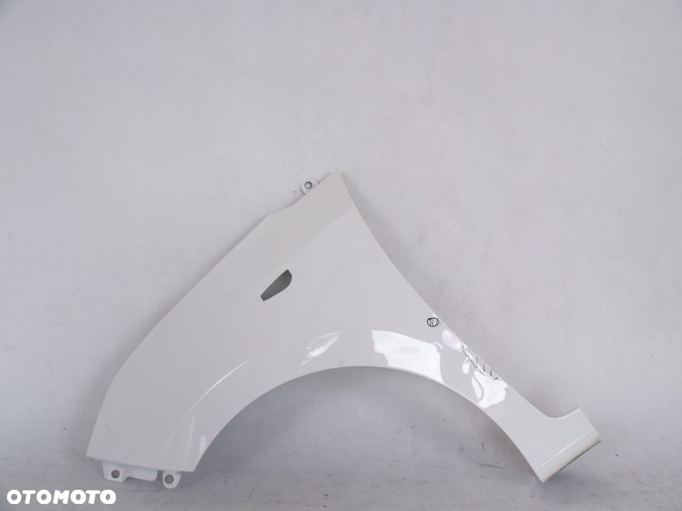 Hyundai I10 i 10 13r 2013 Blotnik lewy - 1