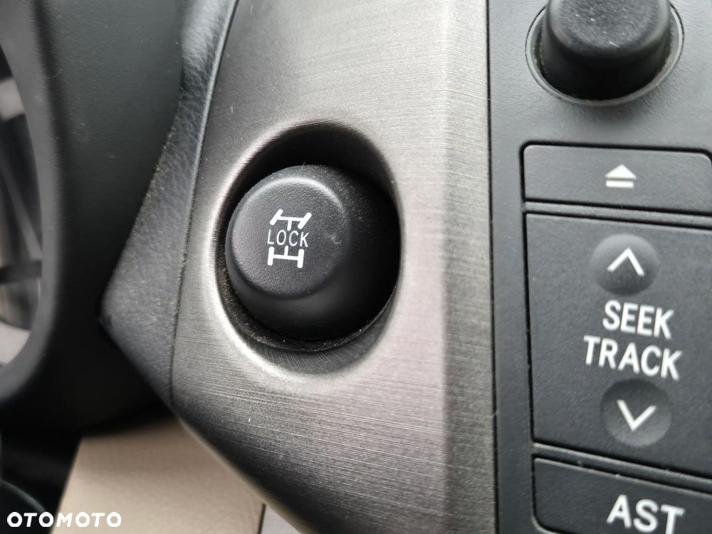 Toyota RAV4 2.0 VVT-i Sol - 19
