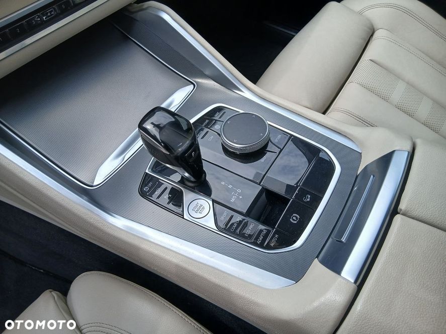 BMW X6 - 13