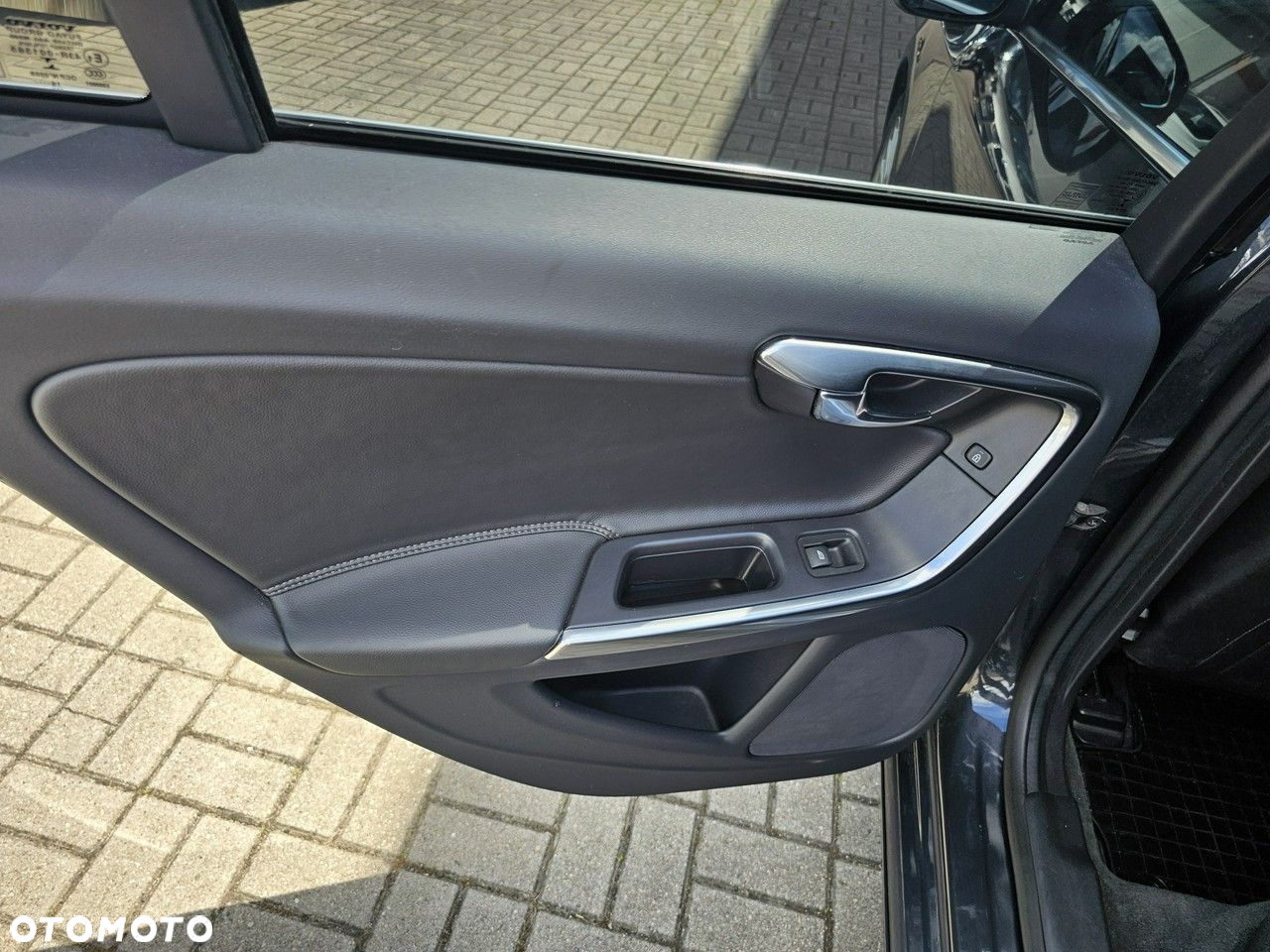Volvo S60 D2 Drive-E Kinetic - 19