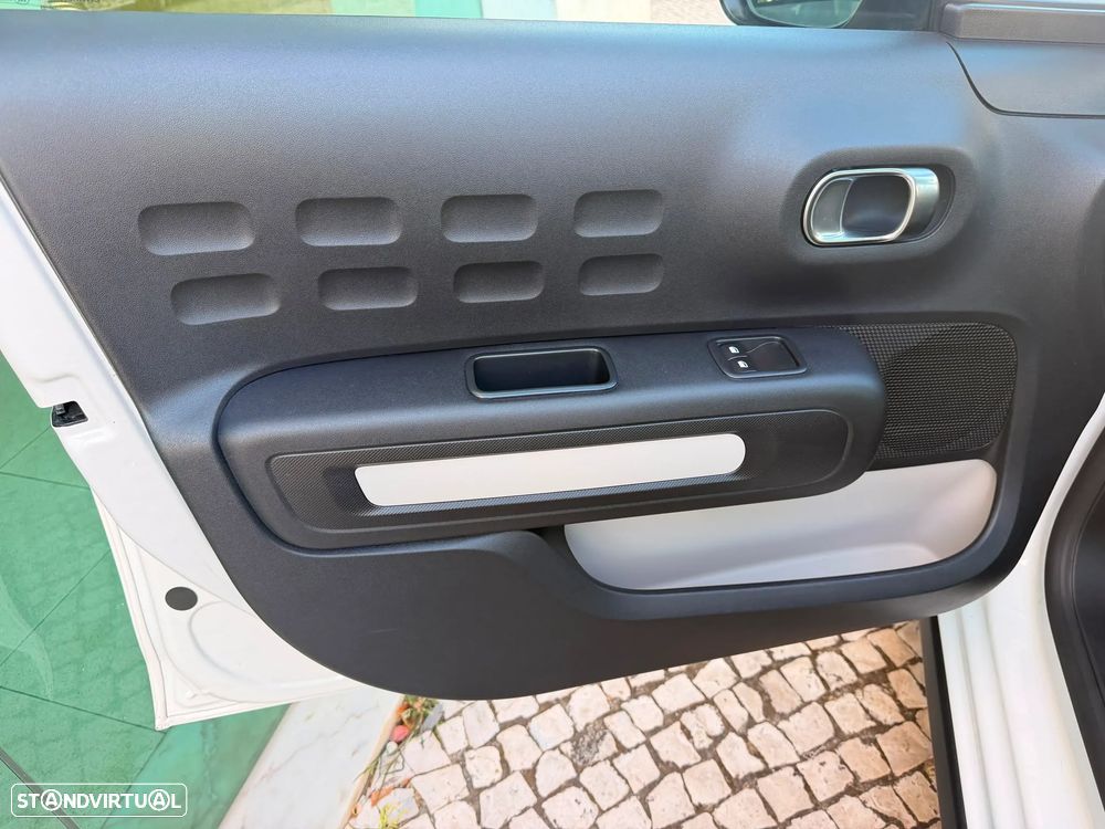 Citroën C3 1.2 PureTech C-Series - 10