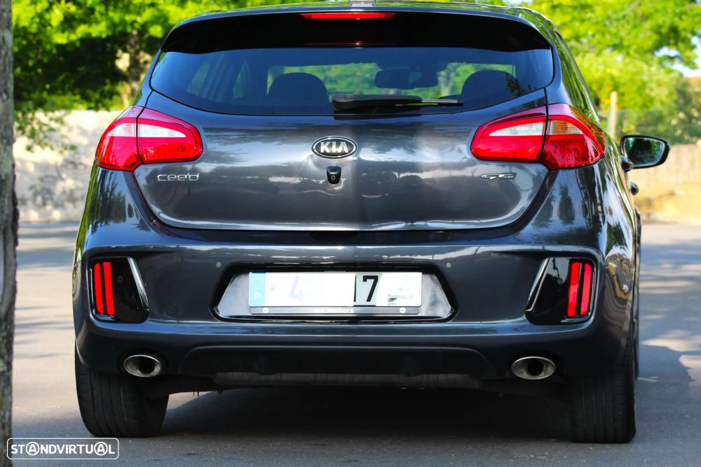 Kia Ceed 1.6 CRDi GT Line - 21