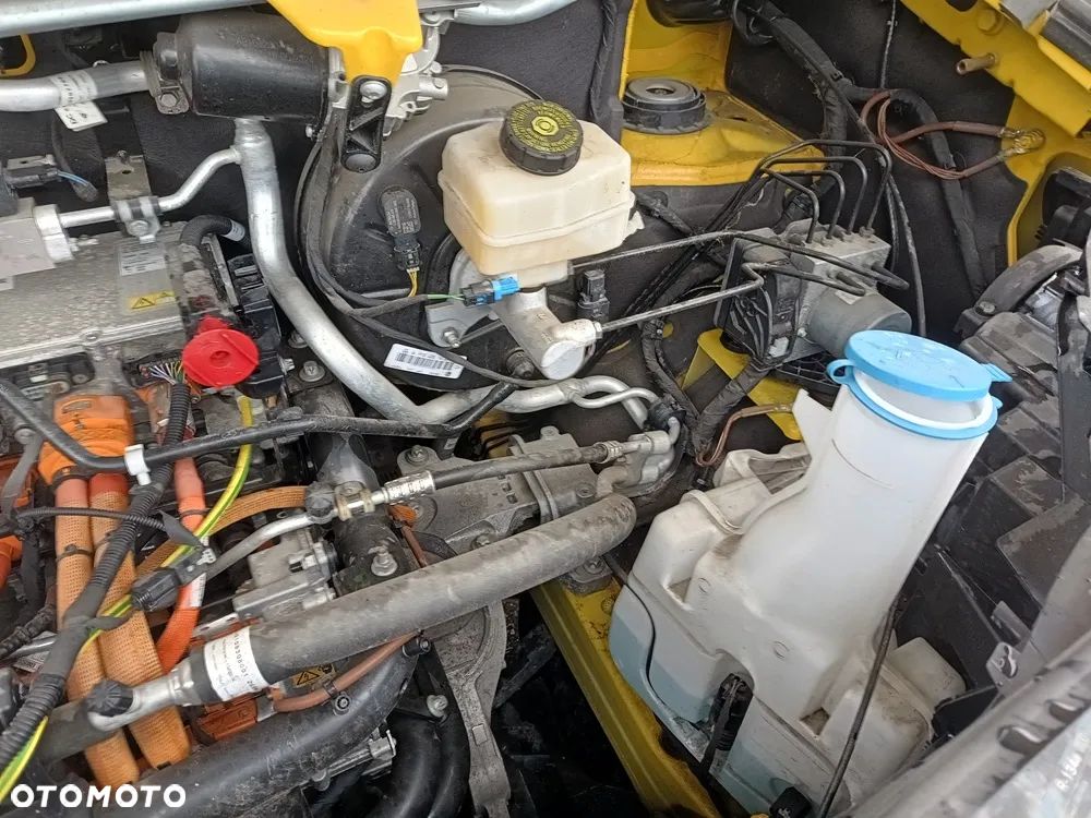 Mercedes-Benz Sprinter - 13