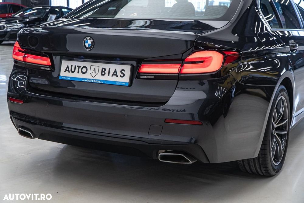 BMW Seria 5 530e Aut. Luxury Line - 13