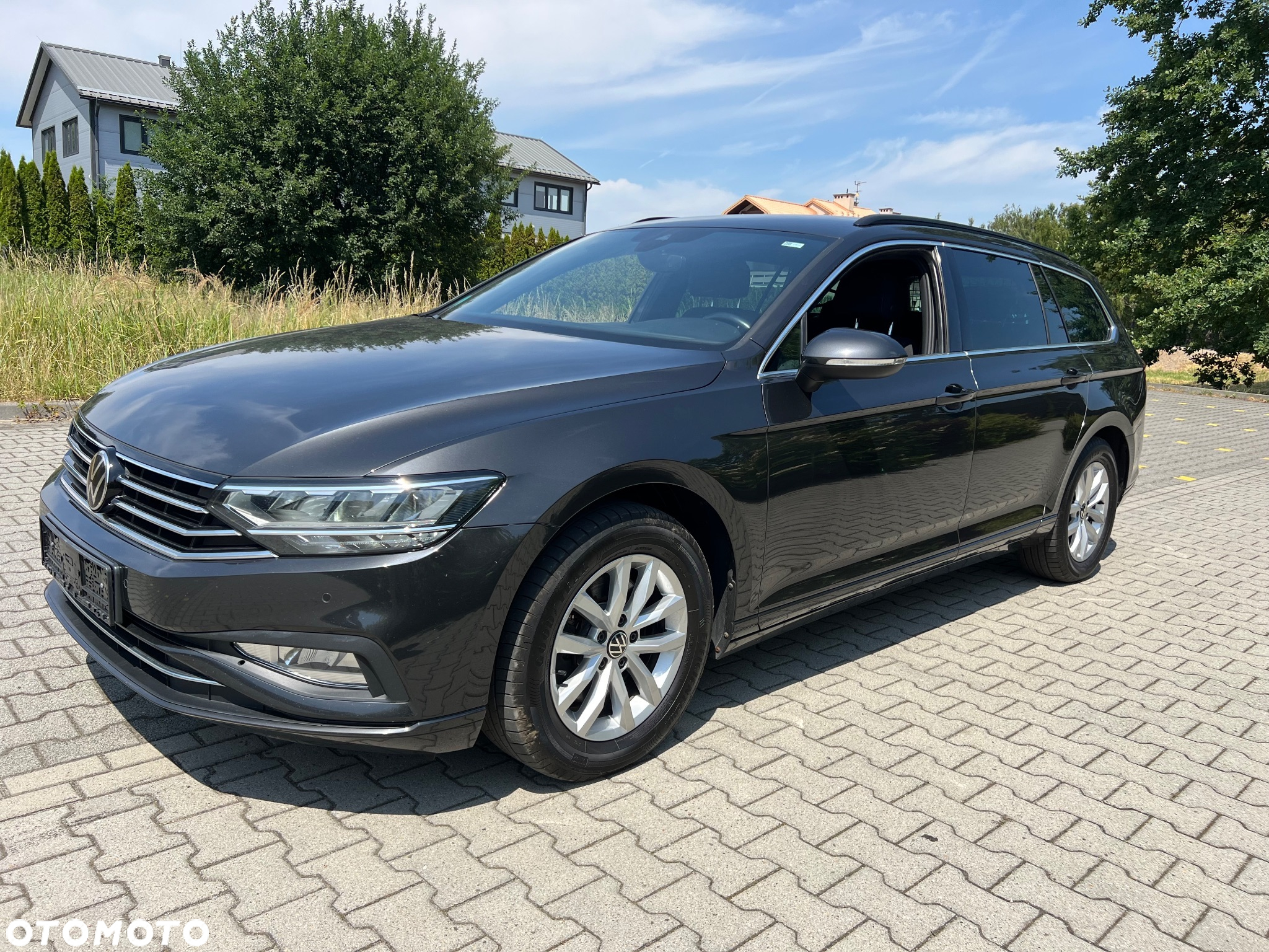 Volkswagen Passat 2.0 TDI Elegance DSG - 2