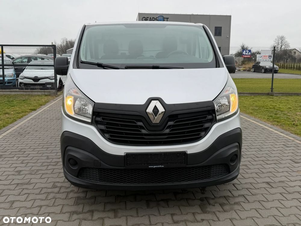 Renault Trafic - 2