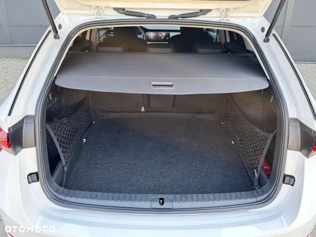 Skoda Octavia 2.0 TDI Ambition DSG - 32