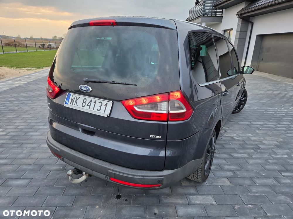Ford Galaxy 2.0 TDCi Ghia - 12