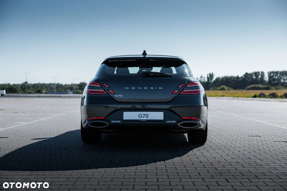 Genesis G70 2.0T Plus AWD 8AT Sport - 7