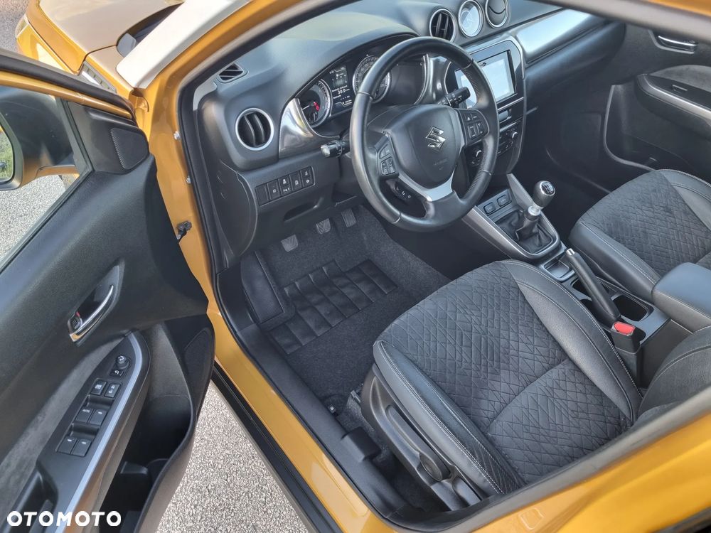 Suzuki Vitara 1.4 Boosterjet Elegance 2WD - 29