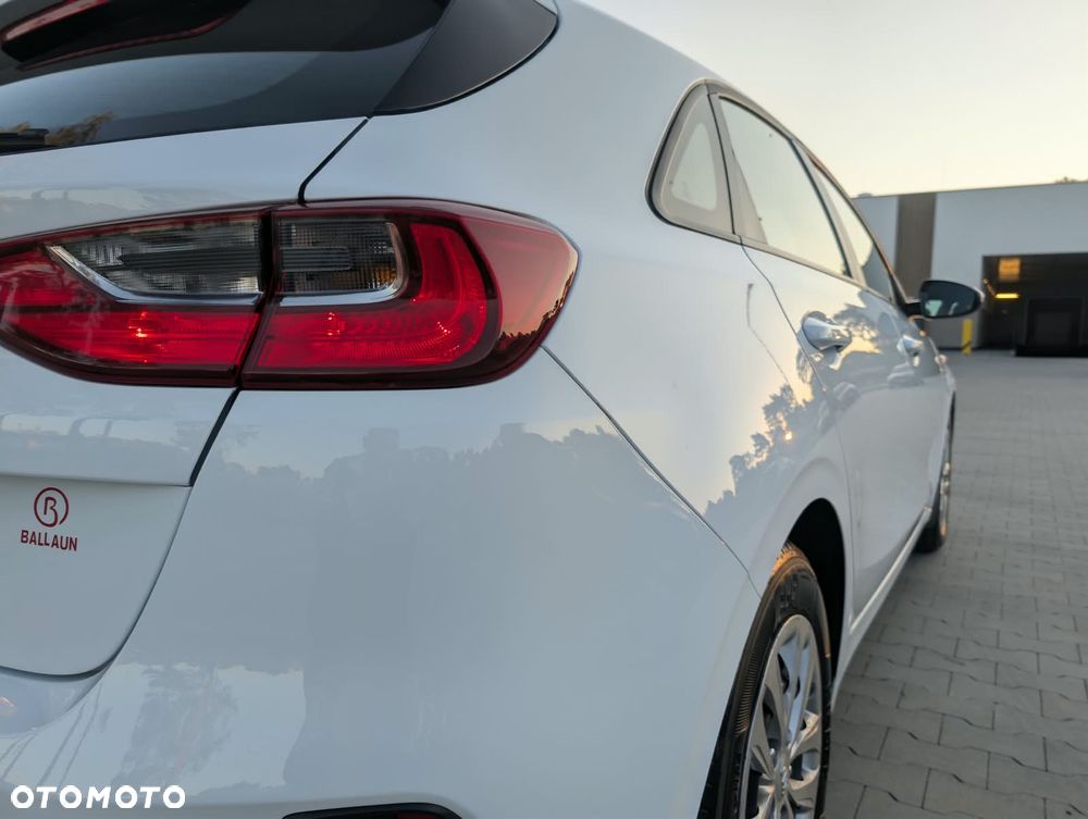 Kia Ceed - 23