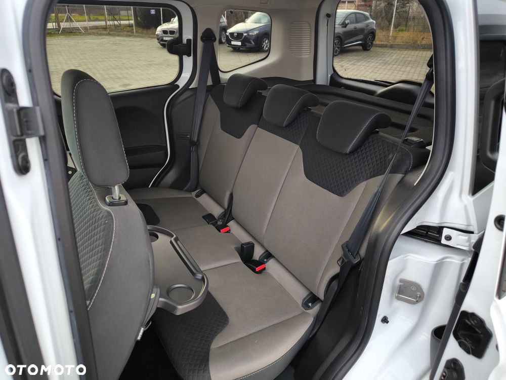 Ford Tourneo Courier 1.5 TDCi Titanium - 15