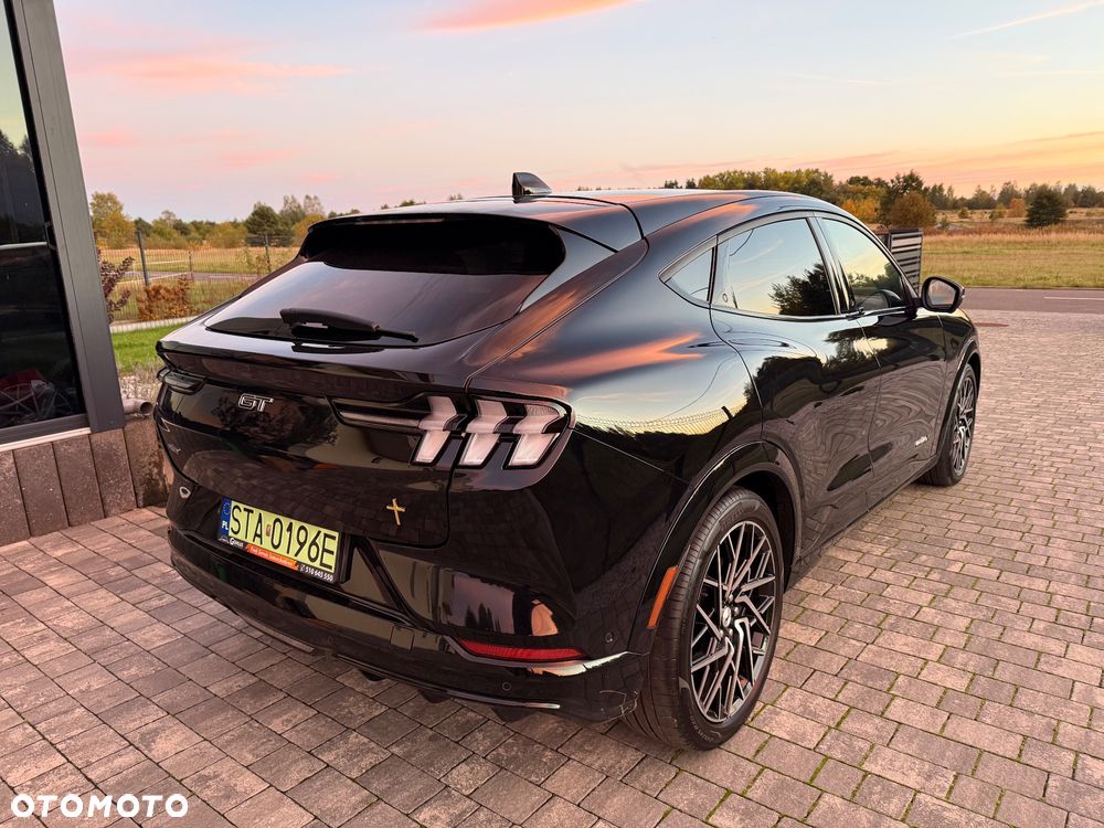 Ford Mustang Mach-E AWD GT - 5