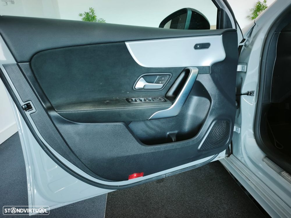Mercedes-Benz A 180 d 8G-DCT Special Edition - 11