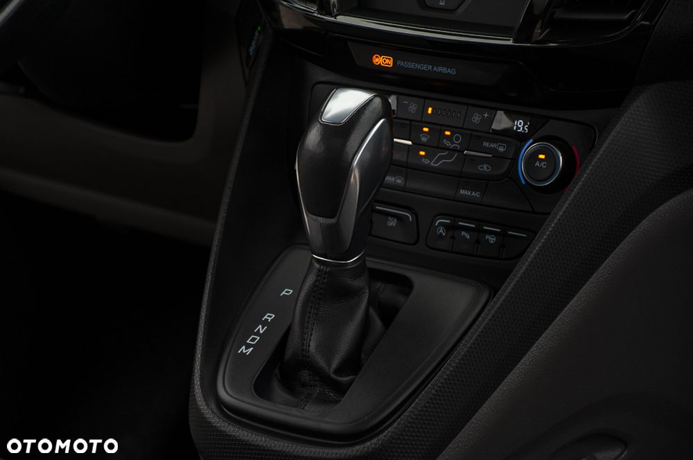 Ford Tourneo Connect Grand - 21