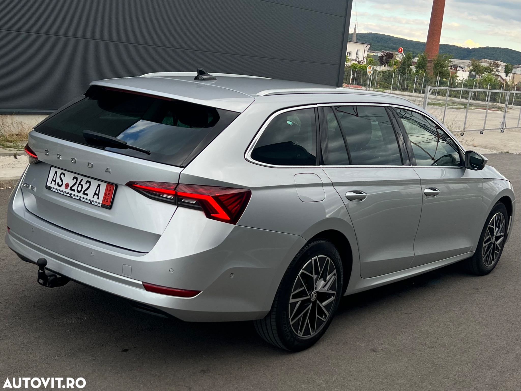 Skoda Octavia Combi 2.0 TDI Style - 4