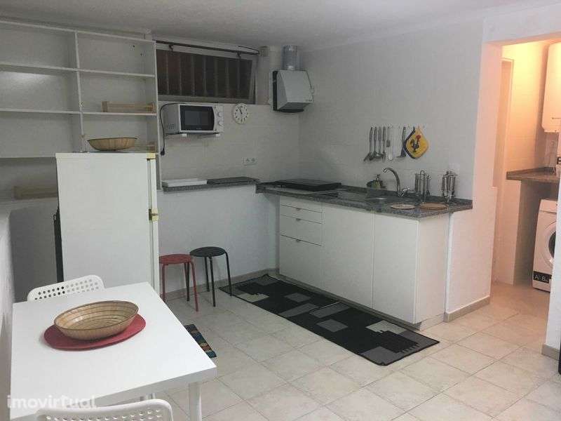 T0 Totalmente equipado e renovado - Grande imagem: 2/5