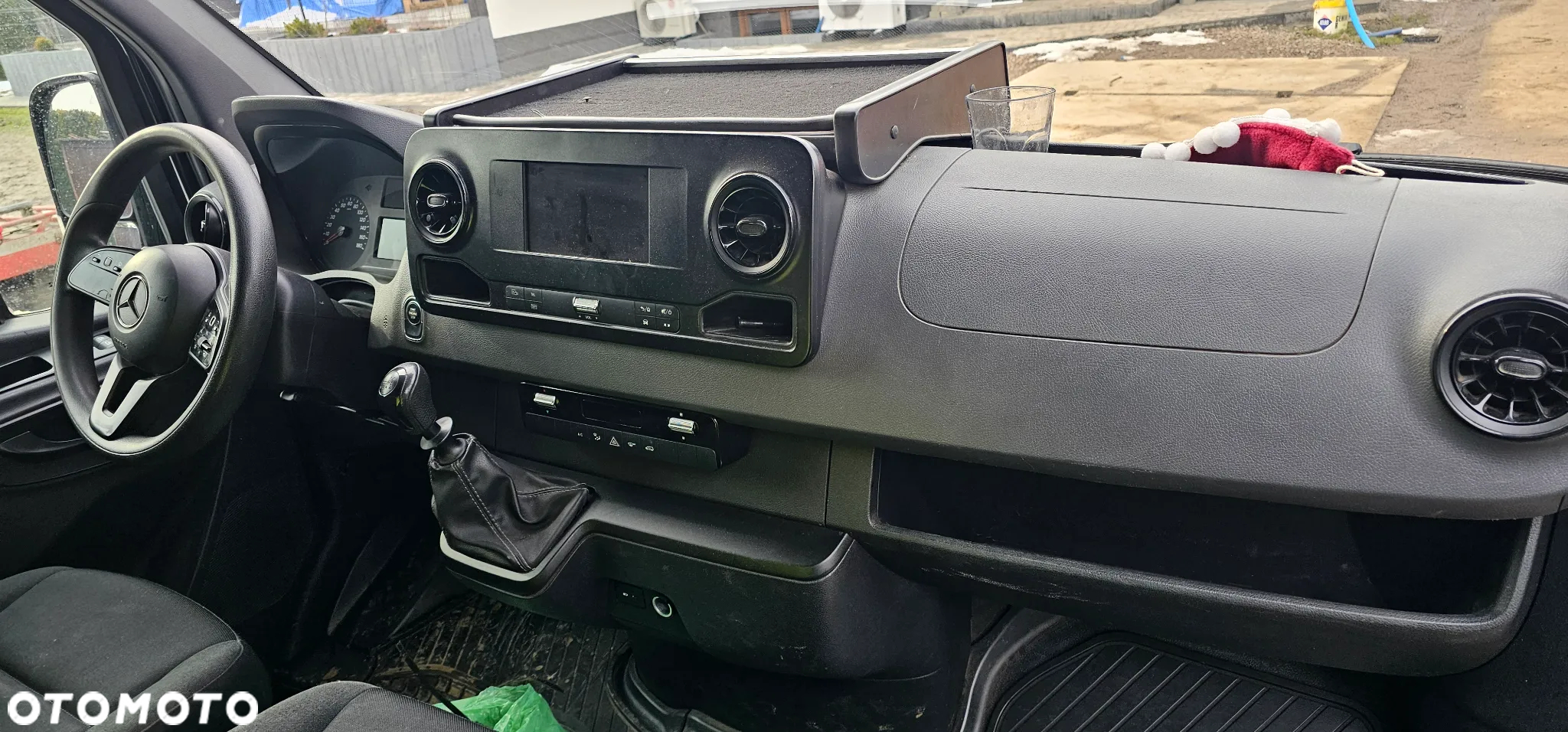Mercedes-Benz Sprinter - 10